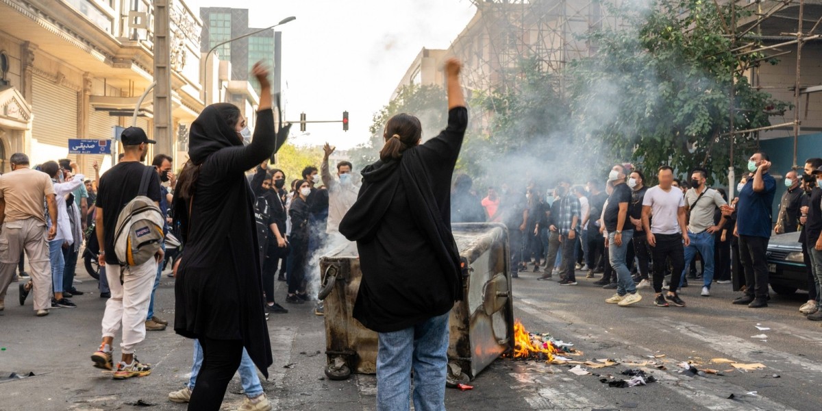 چارەسەری قەیرانەکە، رووخاندنی دەسەڵاتی دیکتاتۆریی ئێرانە! ... عەبدولڕەحمان گەورکی، نووسەر و شرۆڤەکاری سیاسی